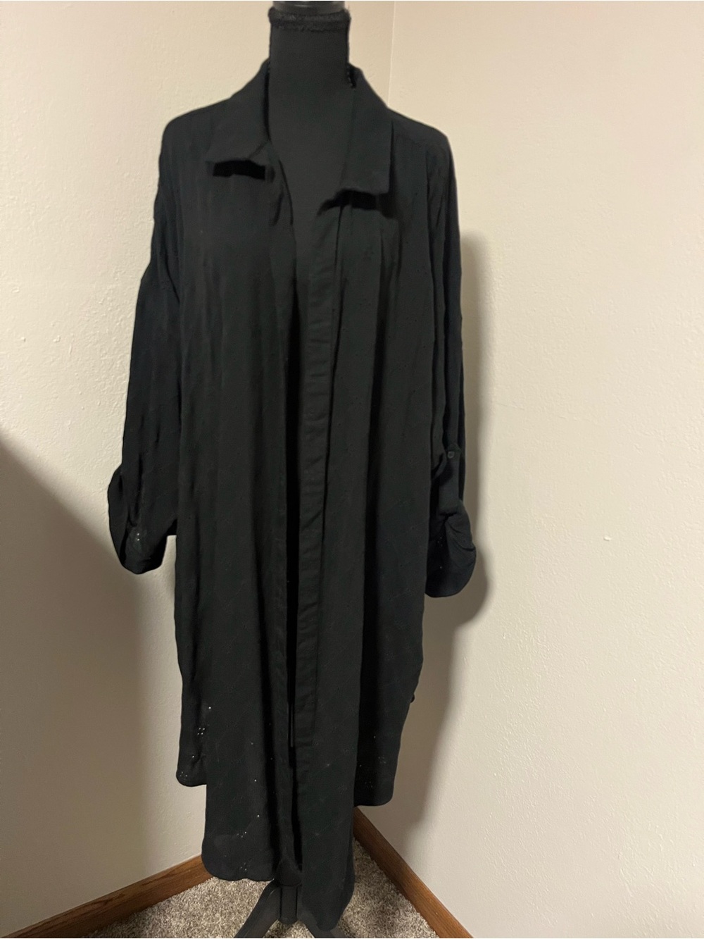 NWT torrid Deep Black Eyelet Oversized Kimono-Size 4